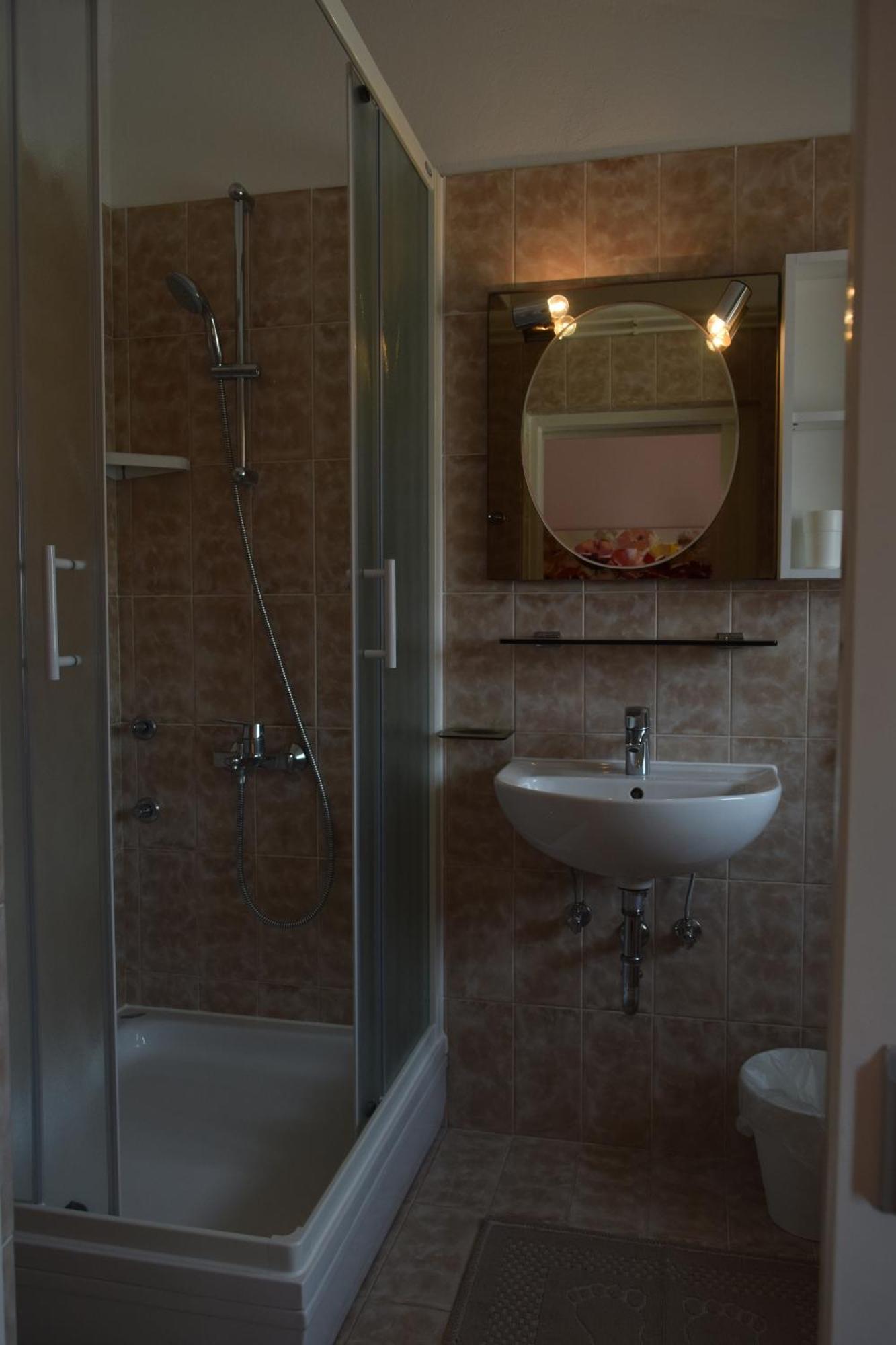 Apartments And Rooms By The Sea Barbat, Rab - 4973 Rab Town Zewnętrze zdjęcie