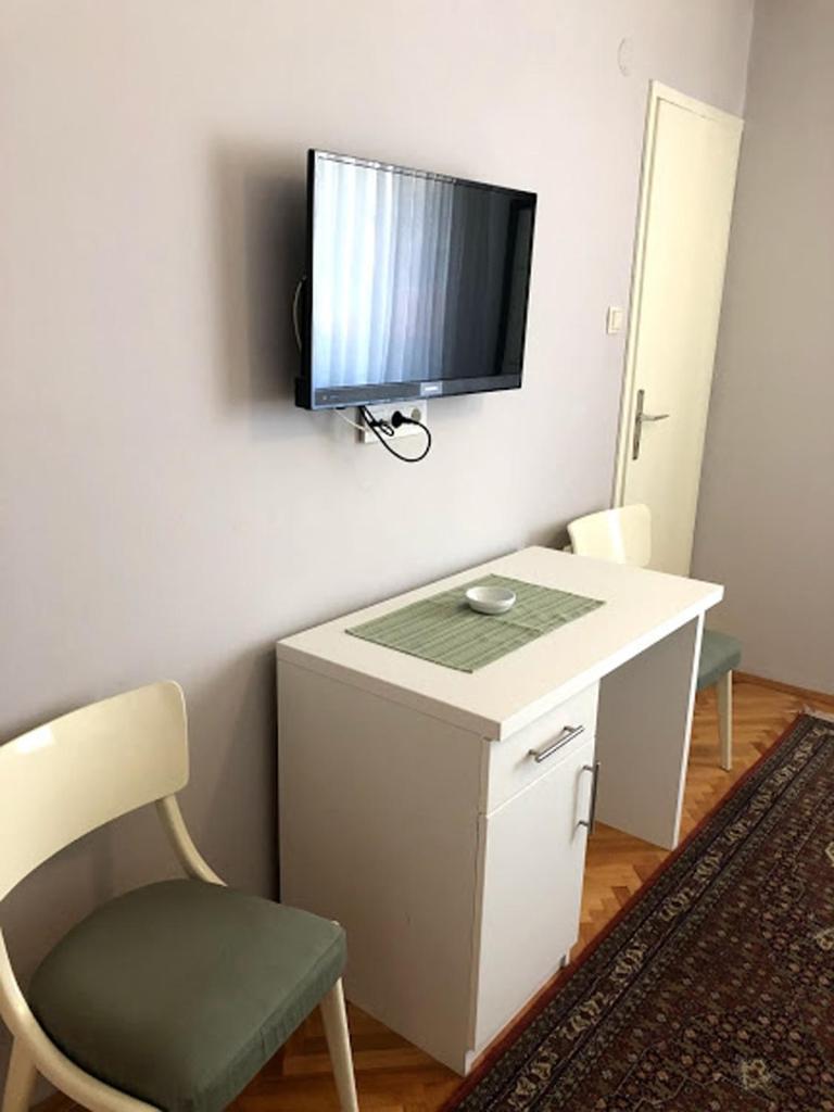 Apartments And Rooms By The Sea Barbat, Rab - 4973 Rab Town Pokój zdjęcie